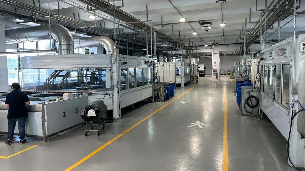 323fcfe3-6919-4faa-b682-c5f170007b87